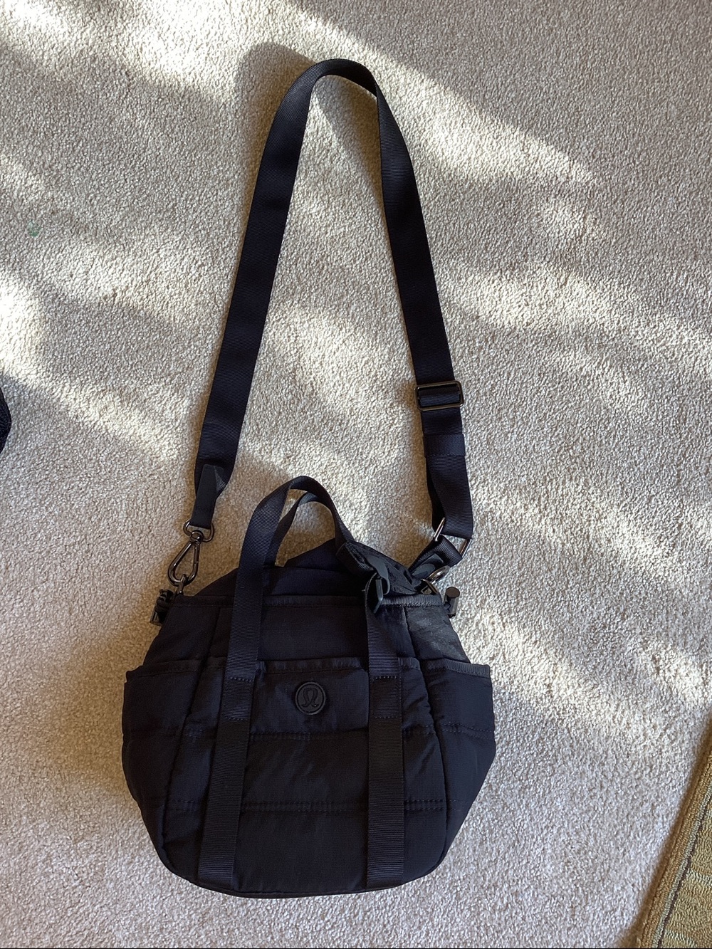 Lululemon bag - Picture 3 of 6